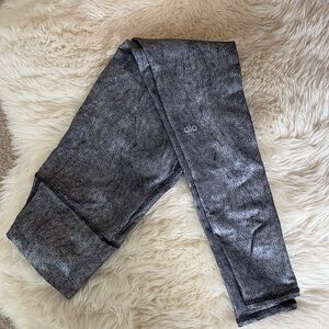ALO Yoga Charcoal Leggings